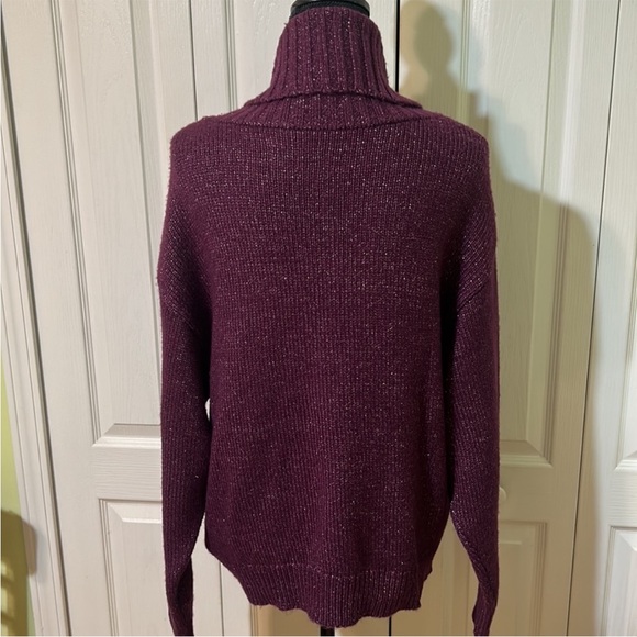 UGG Lylah Rollneck Sweater Metallic - Picture 7 of 11